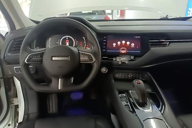 Used Haval F7 2019 1.5T Two-Wheel Drive i-Type China V Standard Center Console