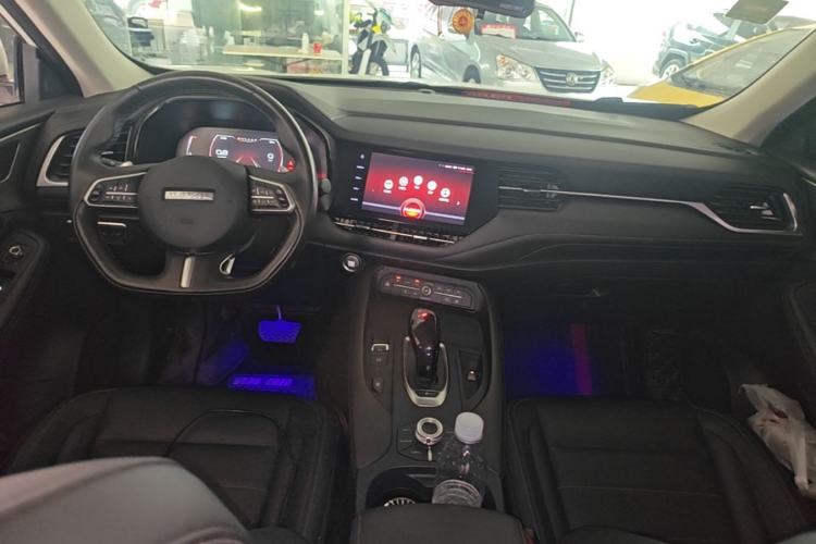 Used Haval F7 2019 1.5T Two-Wheel Drive i-Trend China V Emission Standard Center Console