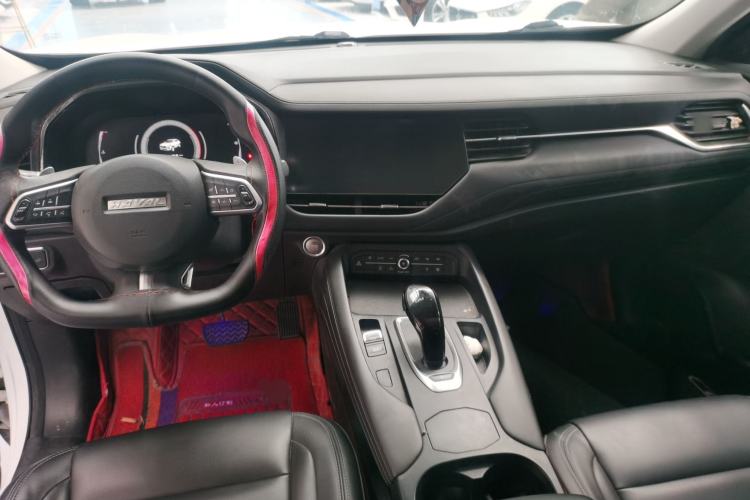 Used Haval F7 2019 1.5T Two-Wheel-Drive i-Type China VI Standard Center Console
