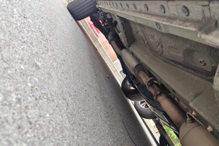 Used Haval F7 2019 2.0T Two-Wheel-Drive i-Van China VI Standard Chassis Front Right