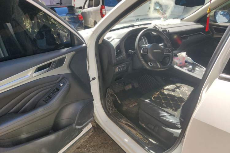 Used Haval F7 2019 1.5T Two-Wheel Drive i-Trend China VI Standard Driver Seat