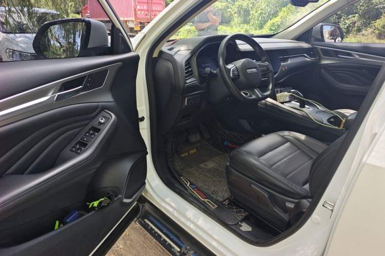Used Haval F7 2019 1.5T Two-Wheel Drive i-Type China V Standard Driver Seat
