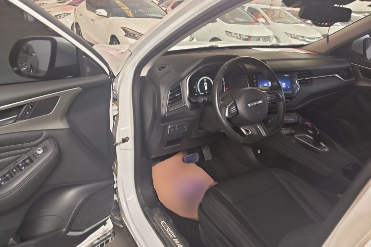 Used Haval F7 2019 1.5T Two-Wheel-Drive i-Type China VI Standard Driver Seat