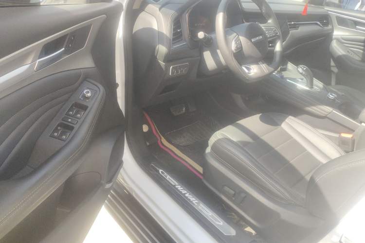 Used Haval F7 2019 1.5T Two-Wheel Drive i-Trend China V Emission Standard Driver Seat