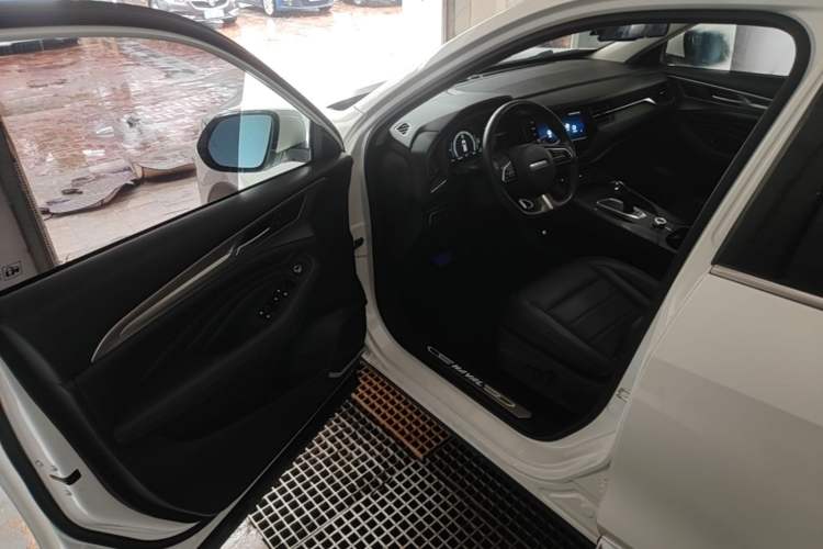 Used Haval F7 2019 1.5T Two-Wheel Drive i-Trend China VI Standard Driver Seat