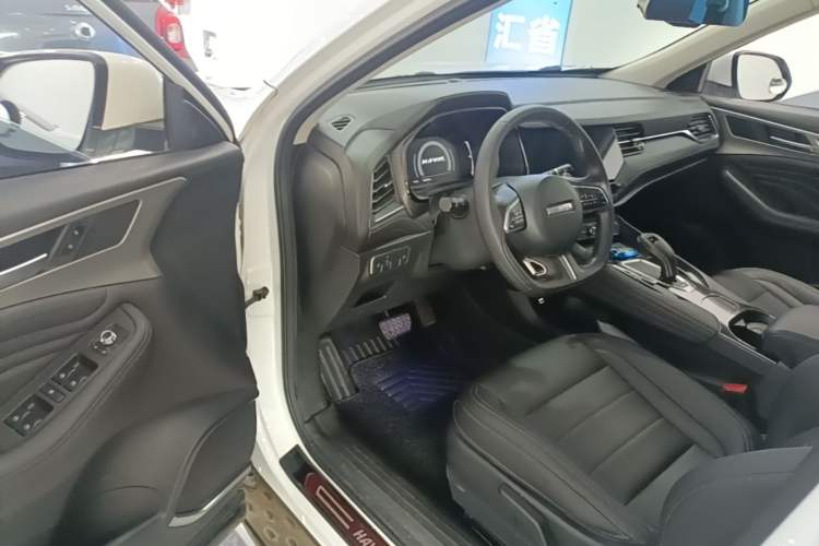 Used Haval F7 2019 1.5T Two-Wheel Drive i-Type China V Standard Driver Seat
