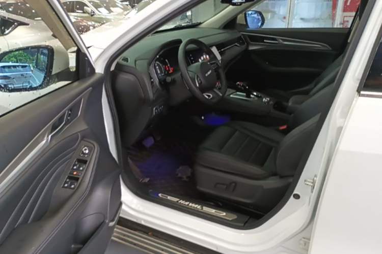 Used Haval F7 2019 2.0T Four-Wheel Drive iJoy China VI Standard Driver Seat