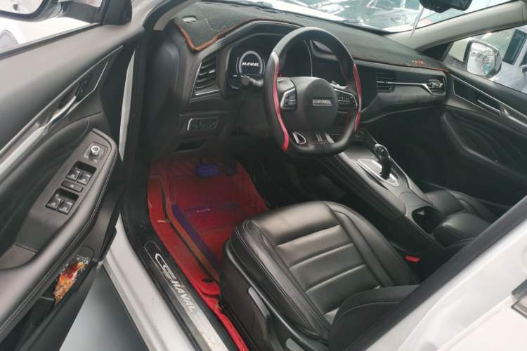 Used Haval F7 2019 1.5T Two-Wheel-Drive i-Type China VI Standard Driver Seat