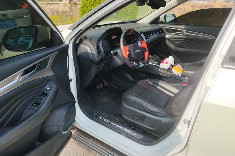 Used Haval F7 2019 2.0T Four-Wheel Drive iJoy China V Standard Driver Seat