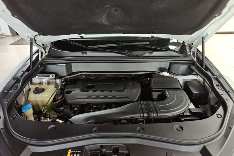 Used Haval F7 2019 2.0T Four-Wheel Drive iJoy China V Standard Engine Bay