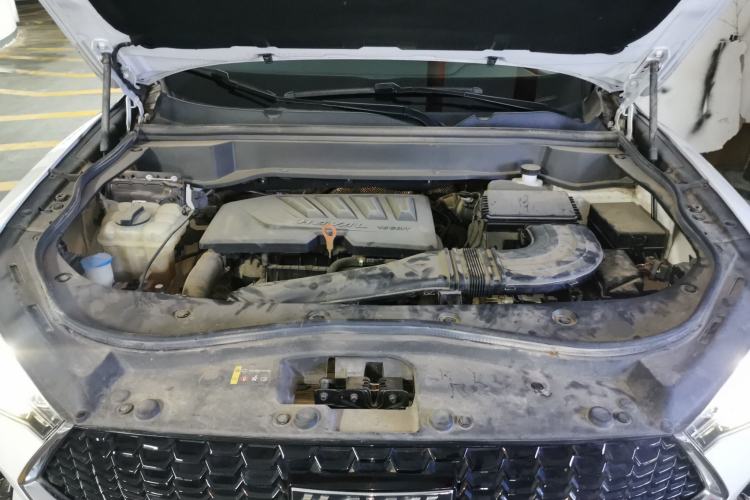 Used Haval F7 2019 1.5T Two-Wheel-Drive i-Type China VI Standard Engine Bay