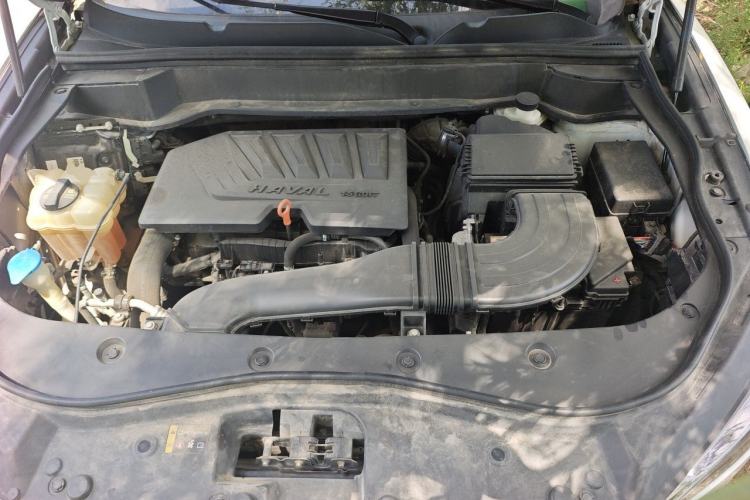 Used Haval F7 2019 1.5T Two-Wheel Drive i-Type China V Standard Engine Bay