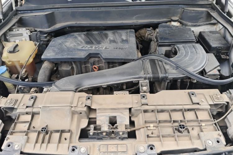 Used Haval F7 2019 1.5T Two-Wheel Drive i-Type China V Standard Engine Bay