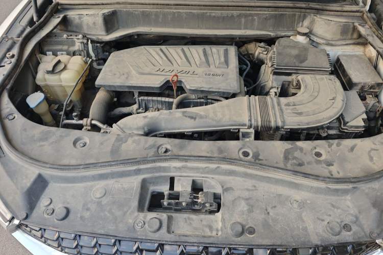Used Haval F7 2019 1.5T Two-Wheel-Drive i-Type China VI Standard Engine Bay