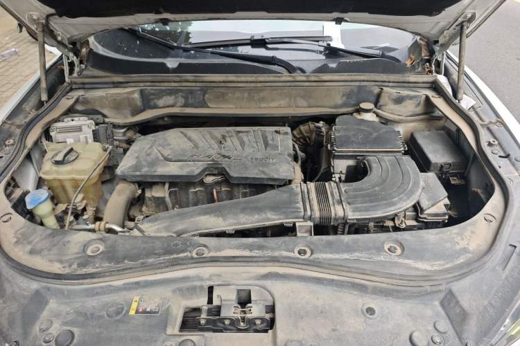Used Haval F7 2019 1.5T Two-Wheel Drive i-Trend China V Emission Standard Engine Bay