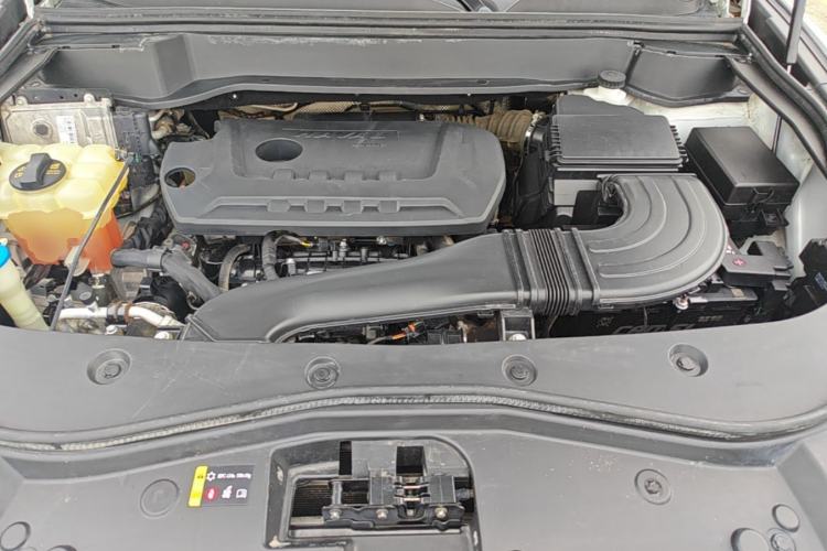 Used Haval F7 2019 2.0T Two-Wheel Drive i-Van China V standard Engine Bay