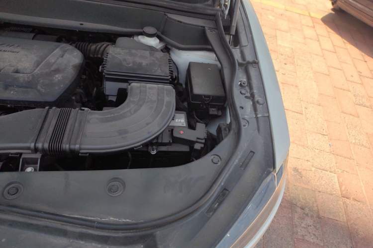 Used Haval F7 2019 2.0T Two-Wheel Drive i-Van China V standard Engine Bay Left