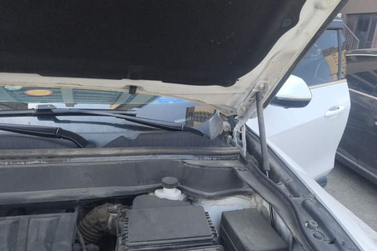 Used Haval F7 2019 1.5T Two-Wheel Drive i-Trend China V Emission Standard Engine Bay Left