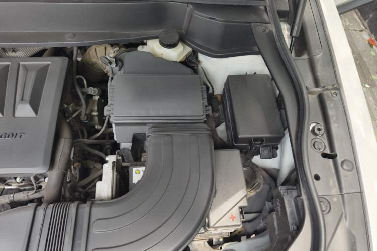Used Haval F7 2019 1.5T Two-Wheel Drive i-Trend China V Emission Standard Engine Bay Left