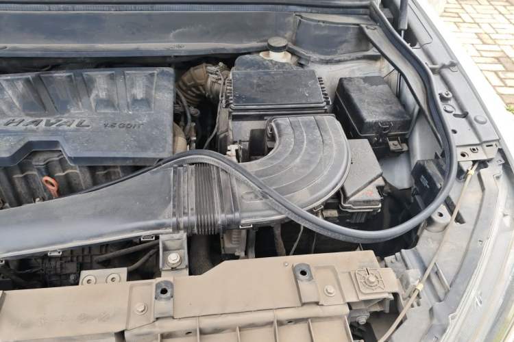 Used Haval F7 2019 1.5T Two-Wheel Drive i-Type China V Standard Engine Bay Left