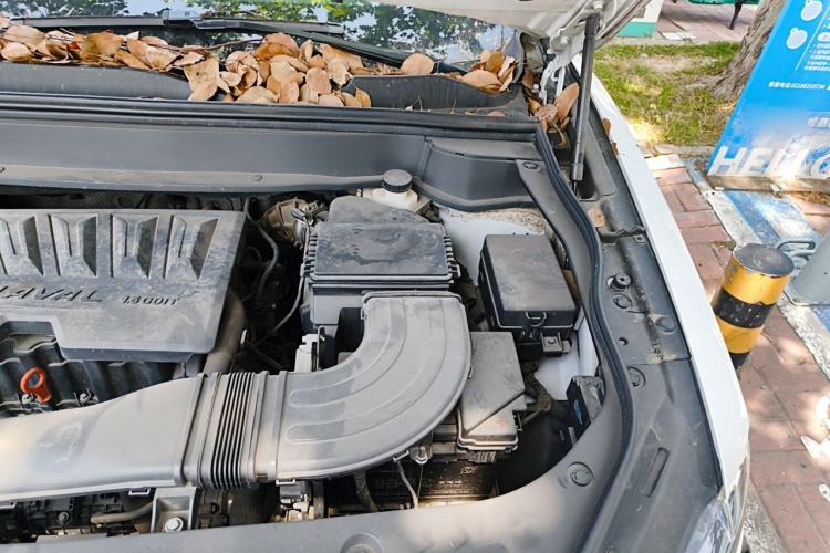 Used Haval F7 2019 1.5T Two-Wheel Drive i-Trend China V Emission Standard Engine Bay Left