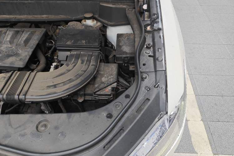 Used Haval F7 2019 1.5T Two-Wheel Drive i-Trend China V Emission Standard Engine Bay Left