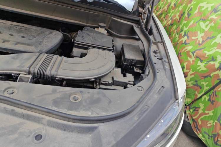Used Haval F7 2019 2.0T Two-Wheel-Drive i-Van China VI Standard Engine Bay Left