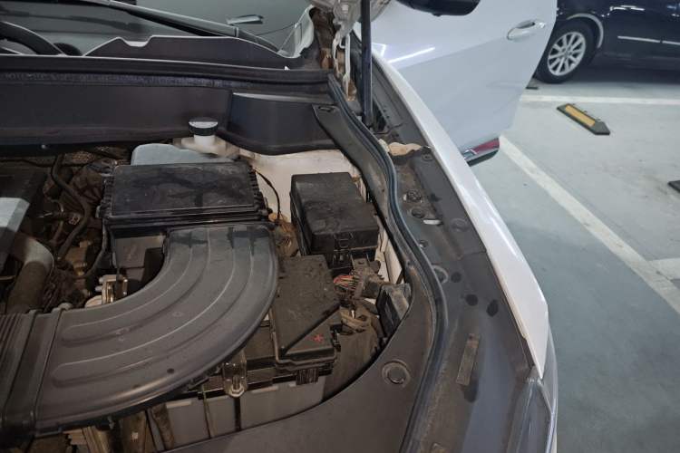 Used Haval F7 2019 1.5T Two-Wheel Drive i-Trend China VI Standard Engine Bay Left