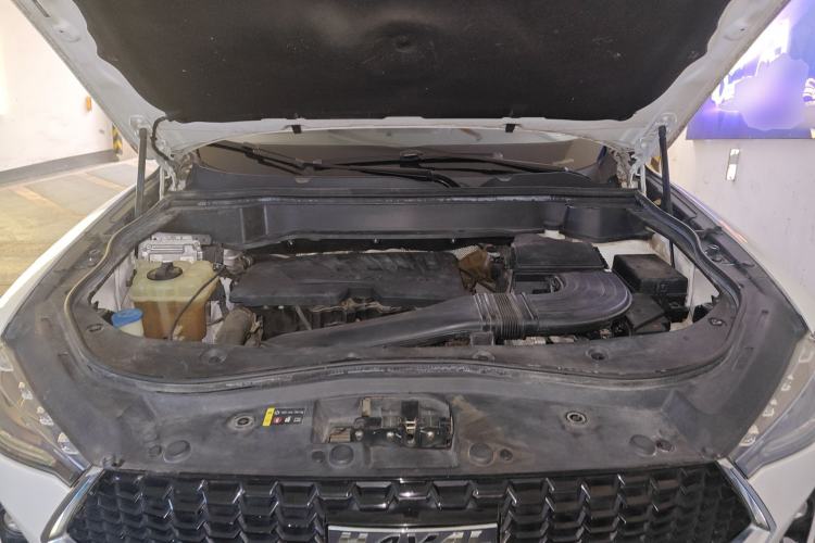 Used Haval F7 2019 1.5T Two-Wheel Drive i-Trend China V Emission Standard Engine Bay