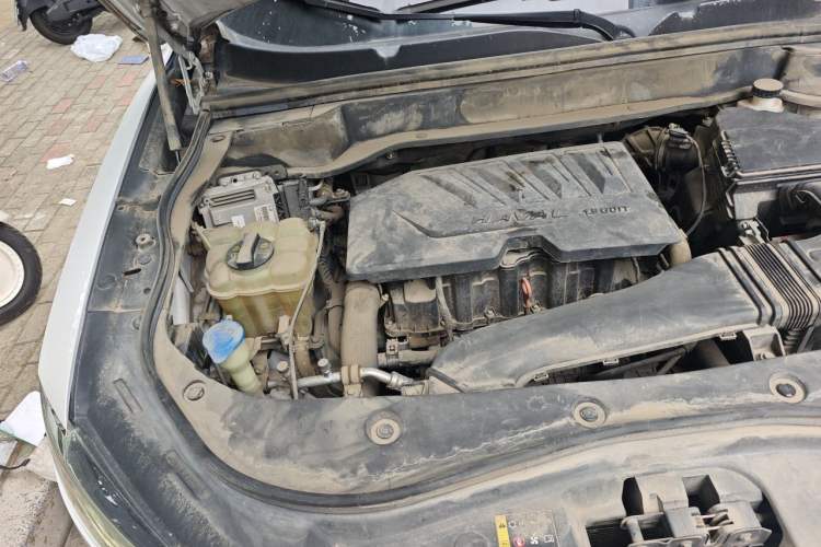 Used Haval F7 2019 1.5T Two-Wheel Drive i-Trend China V Emission Standard Engine Bay Right