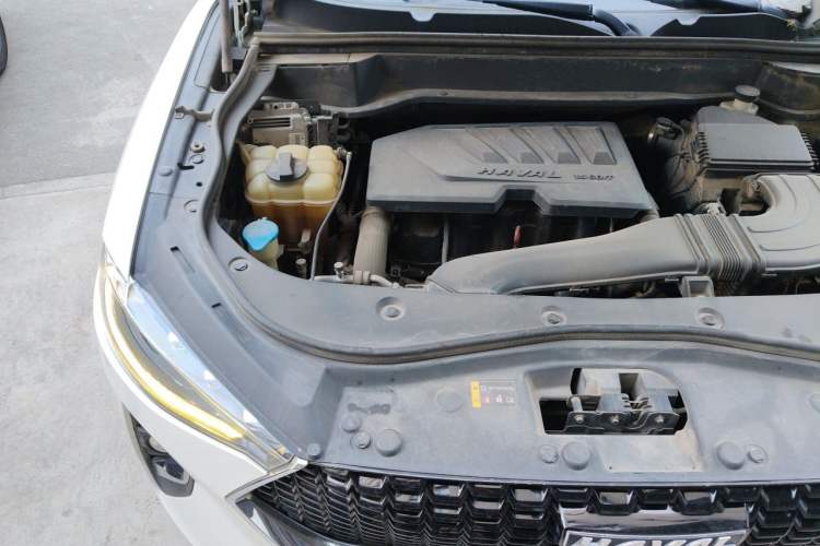 Used Haval F7 2019 1.5T Two-Wheel Drive i-Type China V Standard Engine Bay Right