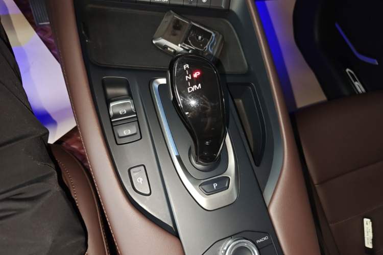 Used Haval F7 2019 2.0T Four-Wheel Drive iJoy China V Standard Gear Lever