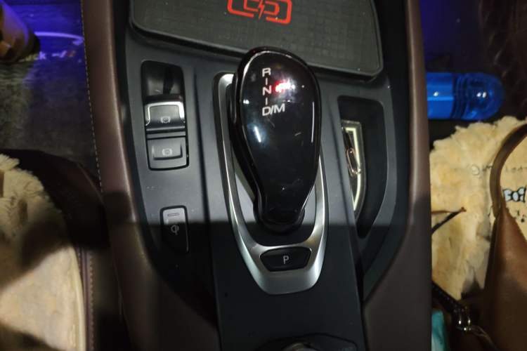 Used Haval F7 2019 1.5T Two-Wheel Drive i-Trend China VI Standard Gear Lever