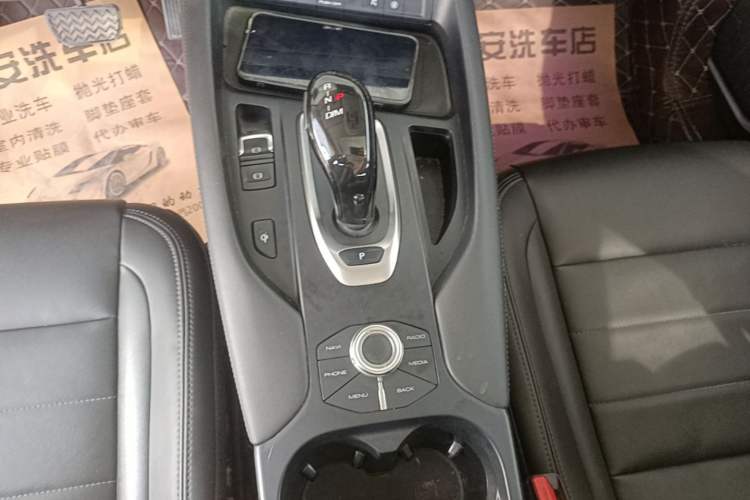 Used Haval F7 2019 1.5T Two-Wheel Drive i-Trend China VI Standard Gear Lever