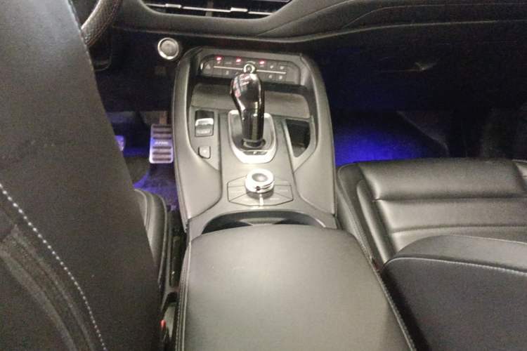Used Haval F7 2019 1.5T Two-Wheel Drive i-Trend China VI Standard Gear Lever