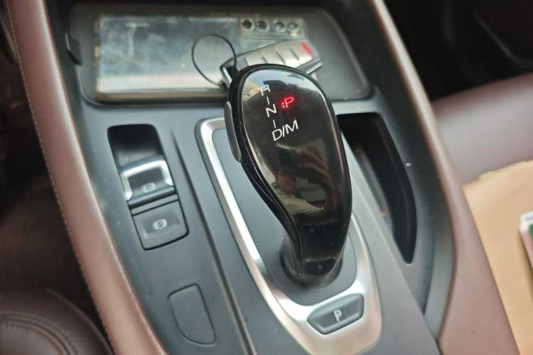 Used Haval F7 2019 1.5T Two-Wheel-Drive i-Type China VI Standard Gear Lever