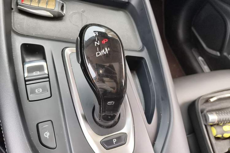 Used Haval F7 2019 2.0T Four-Wheel Drive iJoy China VI Standard Gear Lever