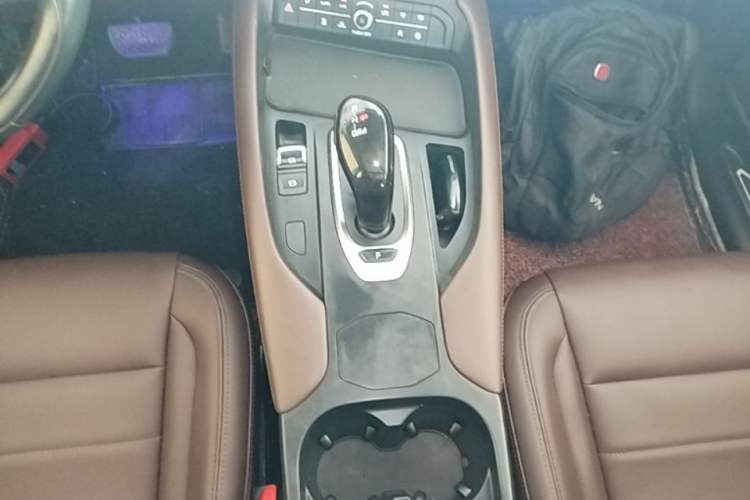 Used Haval F7 2019 1.5T Two-Wheel Drive i-Type China V Standard Gear Lever