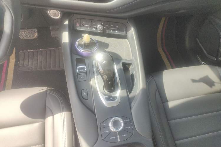 Used Haval F7 2019 1.5T Two-Wheel Drive i-Trend China V Emission Standard Gear Lever