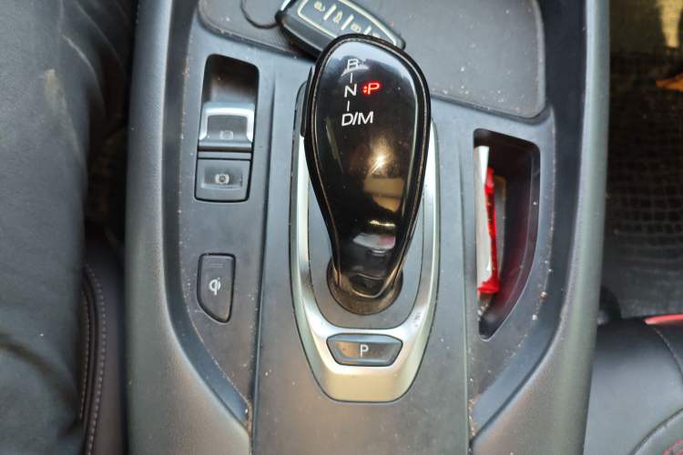 Used Haval F7 2019 1.5T Two-Wheel Drive i-Trend China VI Standard Gear Lever