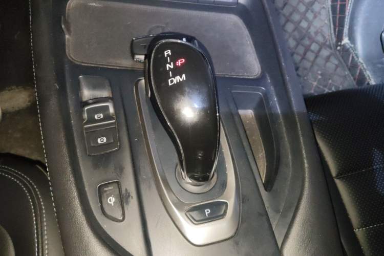 Used Haval F7 2019 2.0T Four-Wheel Drive iJoy China V Standard Gear Lever