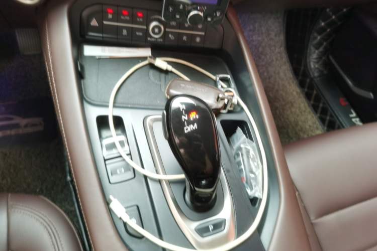 Used Haval F7 2019 2.0T Four-Wheel Drive iJoy China V Standard Gear Lever