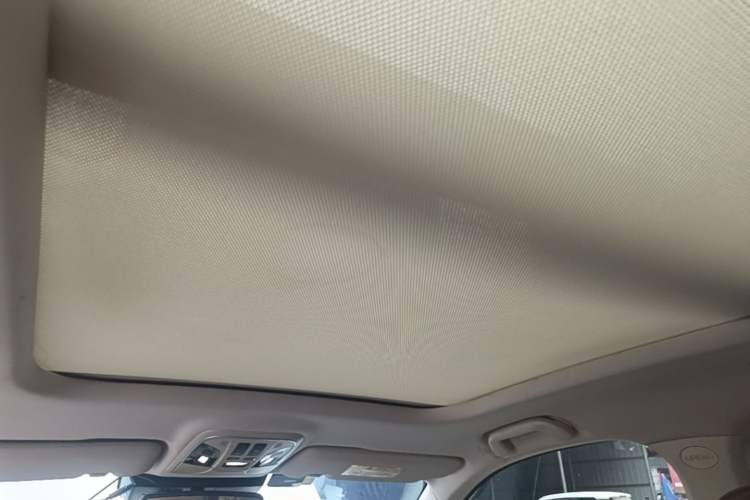 Used Haval F7 2019 2.0T Two-Wheel-Drive i-Van China VI Standard Headliner