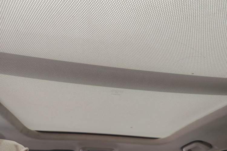 Used Haval F7 2019 2.0T Four-Wheel Drive iJoy China VI Standard Headliner
