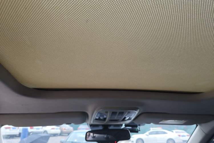 Used Haval F7 2019 1.5T Two-Wheel Drive i-Type China V Standard Headliner