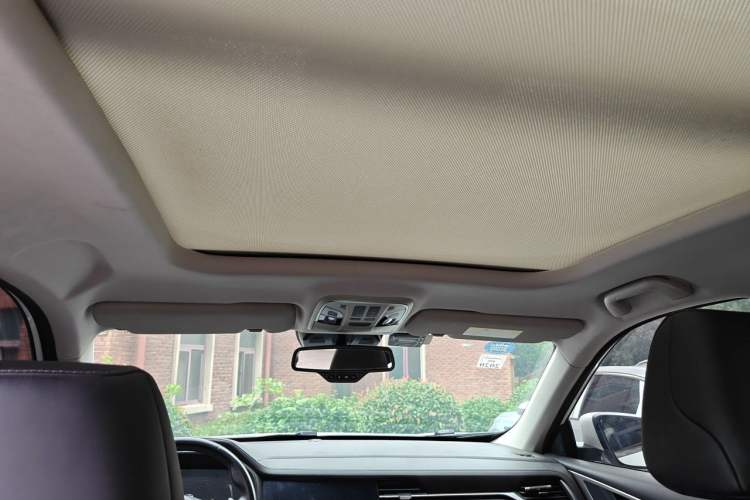 Used Haval F7 2019 1.5T Two-Wheel Drive i-Type China V Standard Headliner