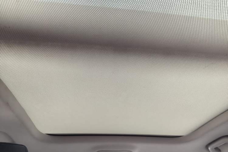 Used Haval F7 2019 2.0T Four-Wheel Drive iJoy China V Standard Headliner