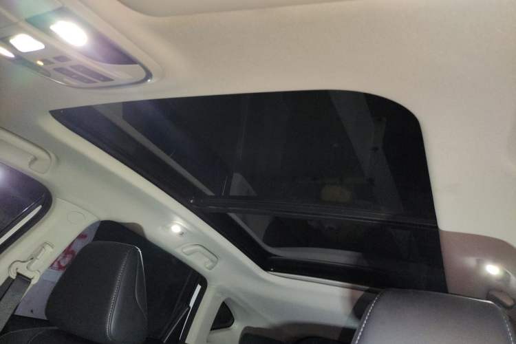 Used Haval F7 2019 2.0T Two-Wheel Drive i-Van China V standard Headliner