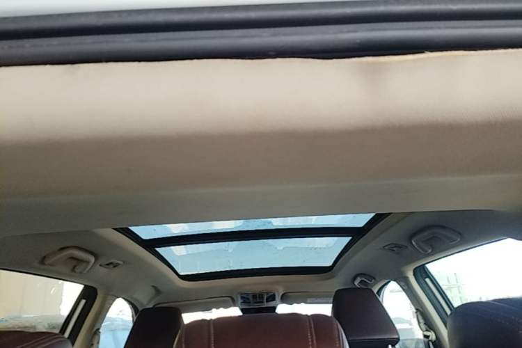 Used Haval F7 2019 1.5T Two-Wheel Drive i-Type China V Standard Headliner