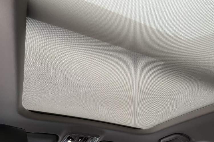Used Haval F7 2019 2.0T Four-Wheel Drive iJoy China VI Standard Headliner